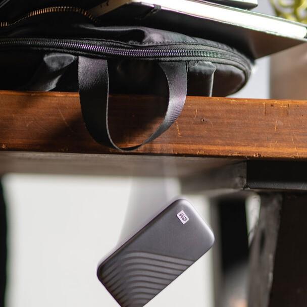 WD My Passport SSD External Portable 2TB - WDC SSD USB C 3.2 2TB - Image 3