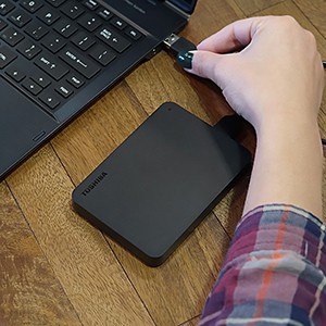 Toshiba Canvio Basic 4TB - HDD / HD / Hardisk / Harddisk External 2.5" USB 3.0 - Image 3