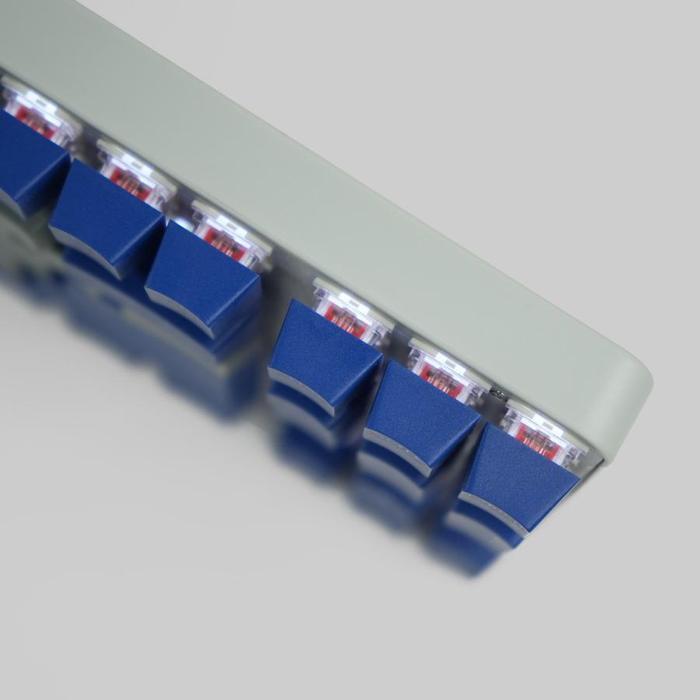 Rexus New Ayaka Series KG7-10 Bundling Keyboard Gaming TKL & Mousepad - Image 3